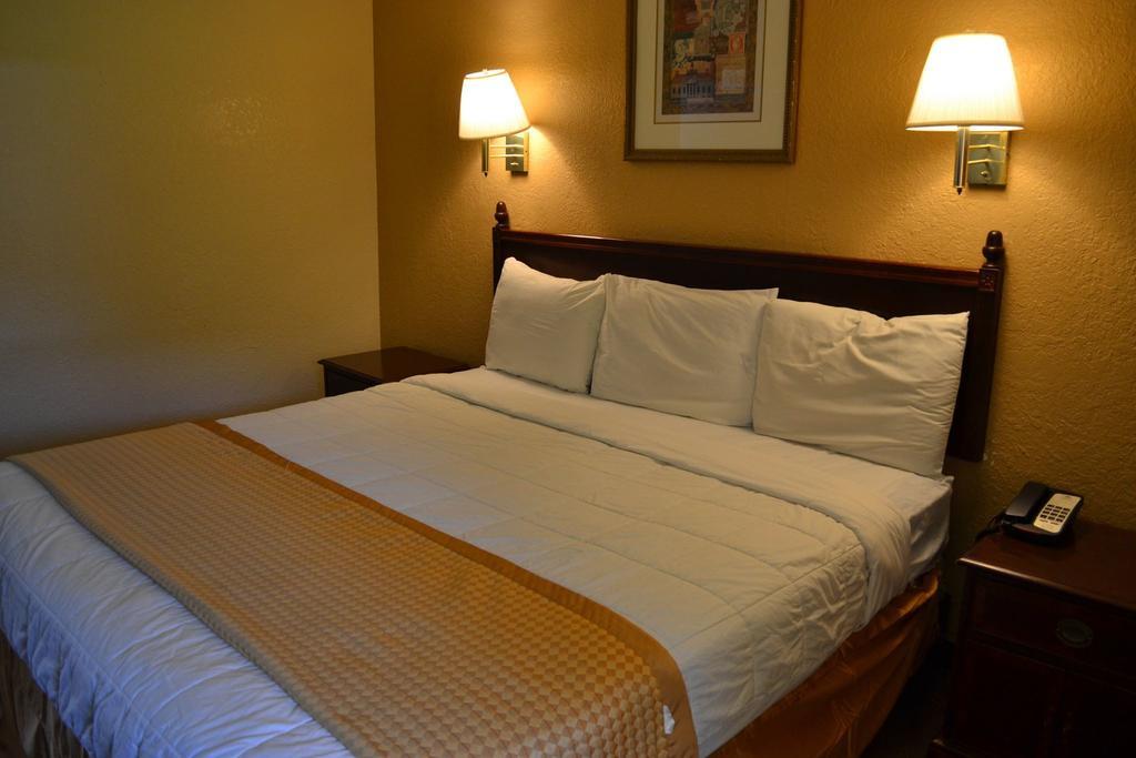 Americas Best Value Inn Smithfield Εξωτερικό φωτογραφία