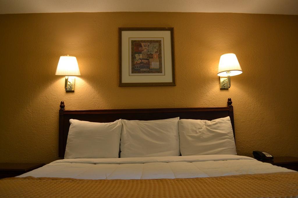 Americas Best Value Inn Smithfield Εξωτερικό φωτογραφία