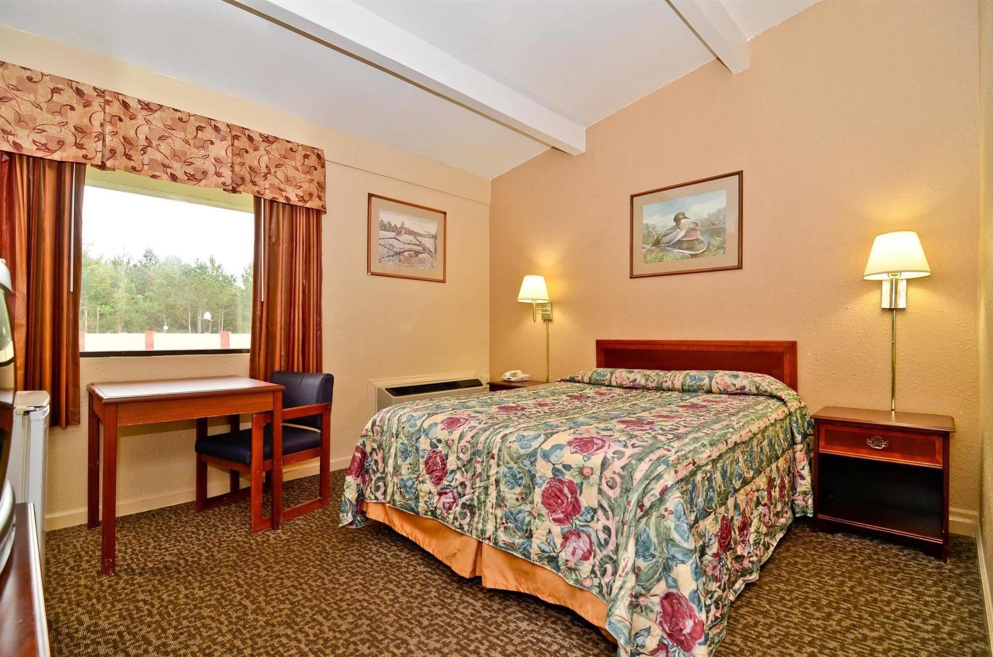 Americas Best Value Inn Smithfield Δωμάτιο φωτογραφία